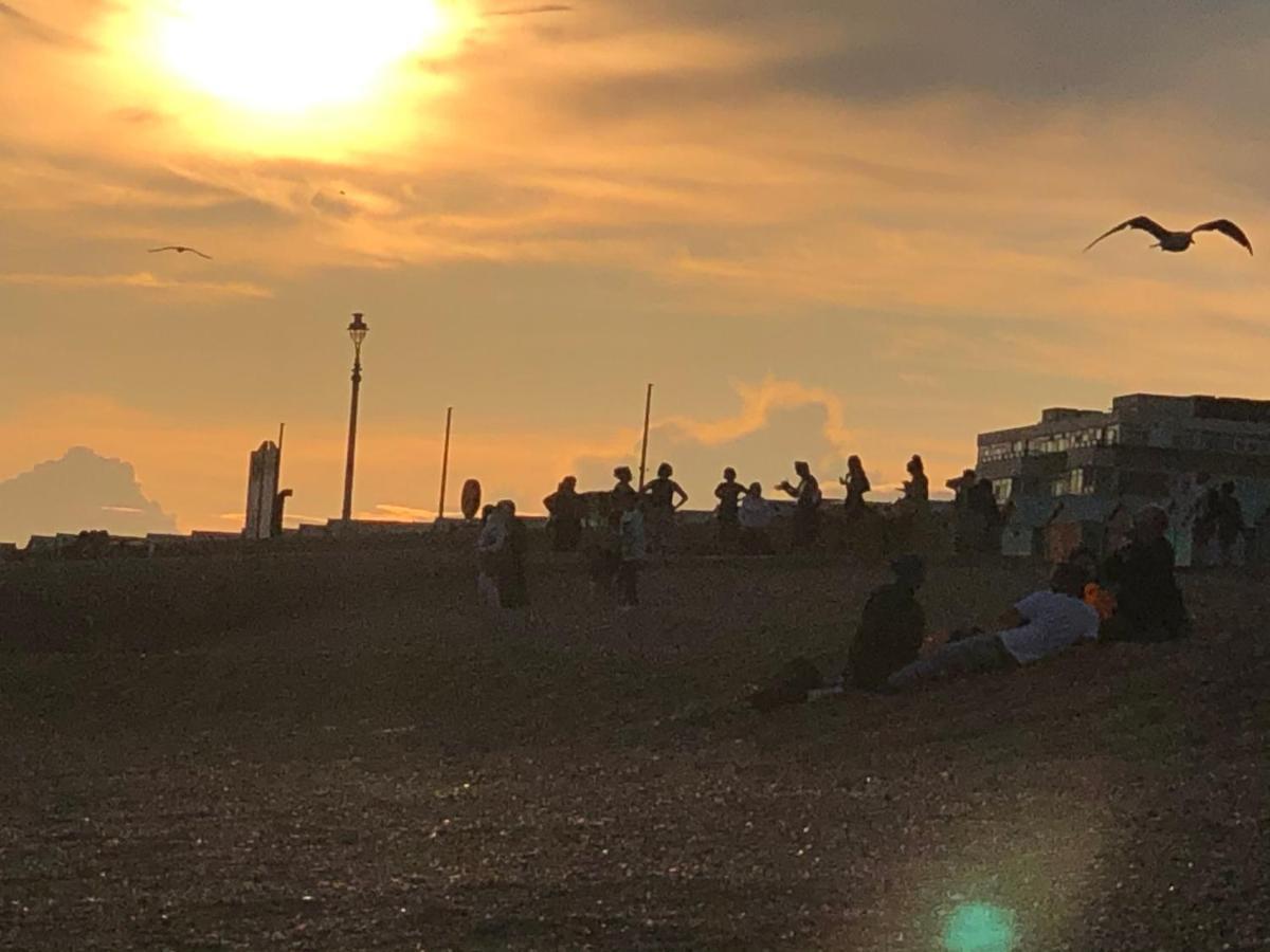 Poets Rest, Free Parking, Ev Socket Fees Apply Walk To Beach Hove Buitenkant foto