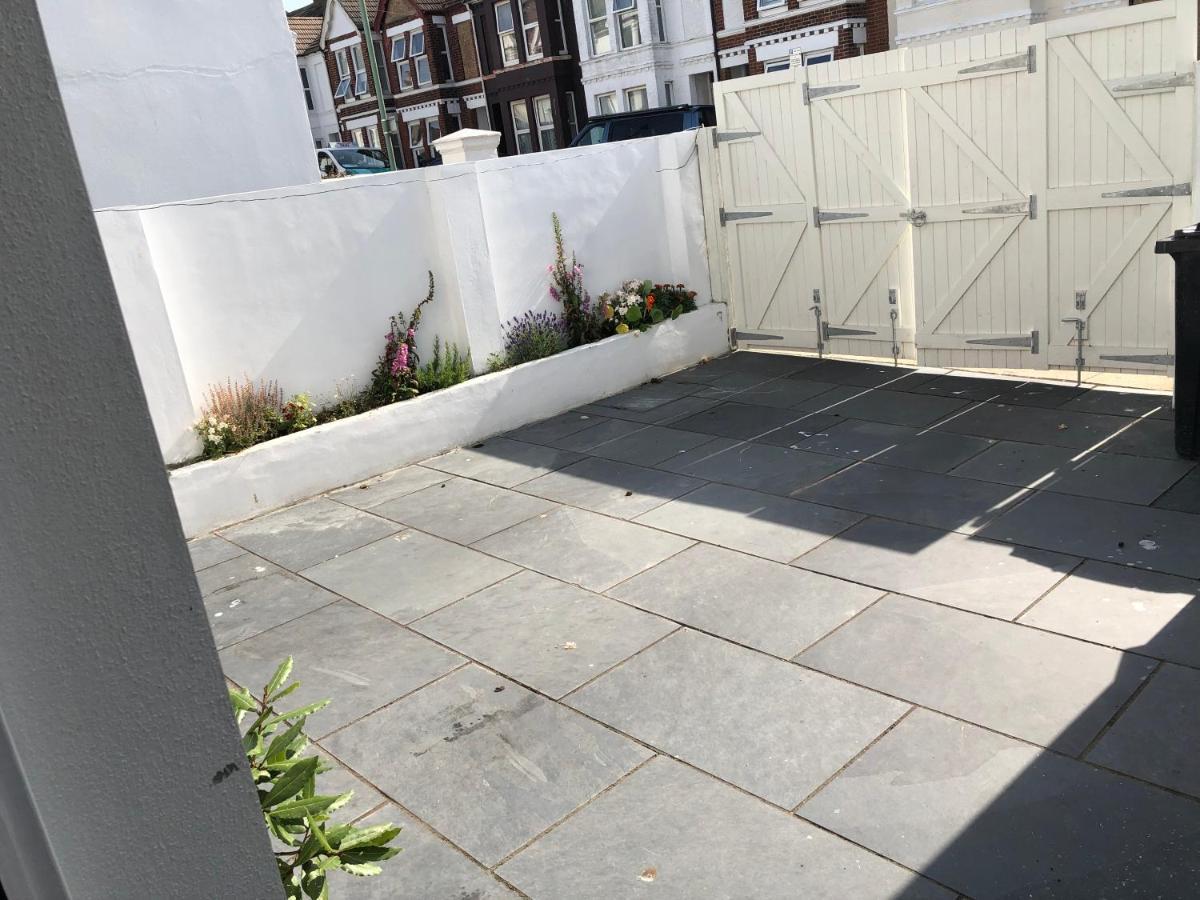 Poets Rest, Free Parking, Ev Socket Fees Apply Walk To Beach Hove Buitenkant foto