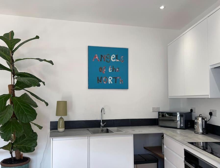 Poets Rest, Free Parking, Ev Socket Fees Apply Walk To Beach Hove Buitenkant foto